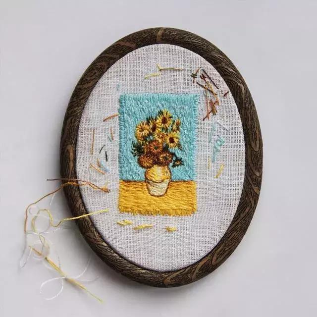 当一个程序员迷上了刺绣，就算手骨折了也无法阻止她……