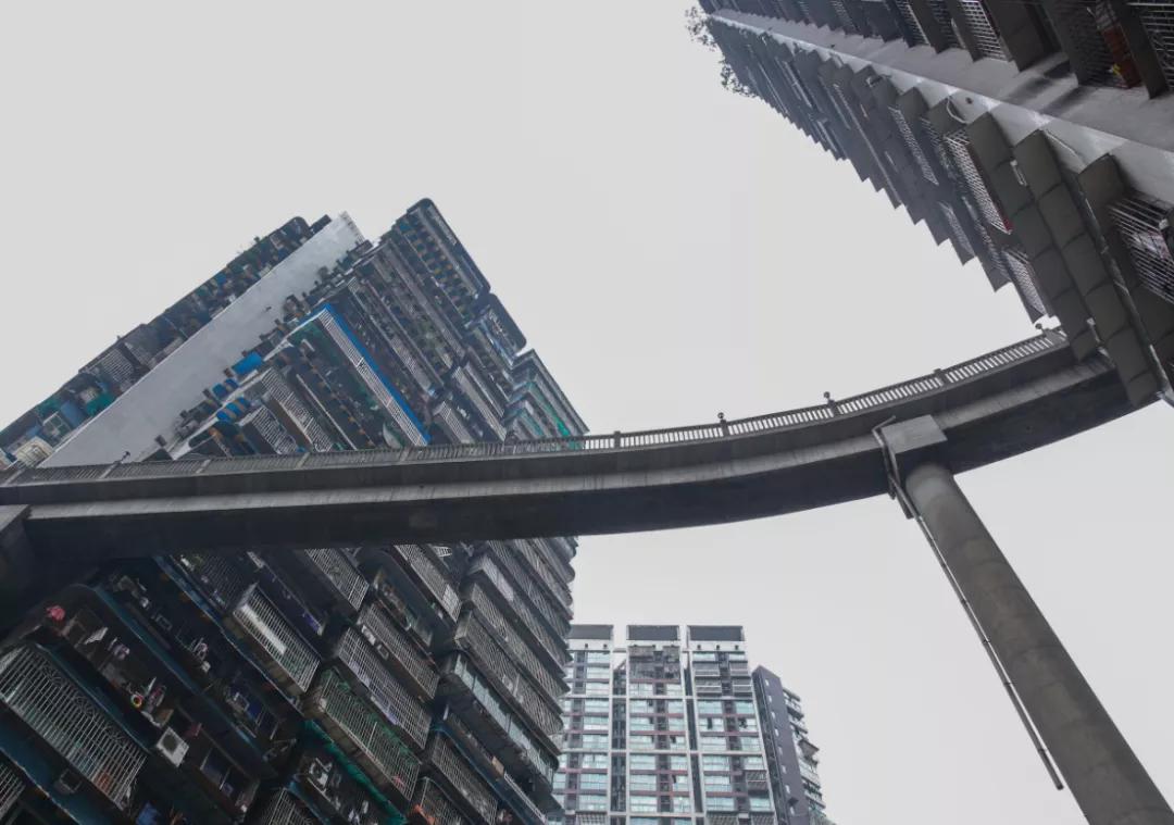 三维世界已经容不下重庆了