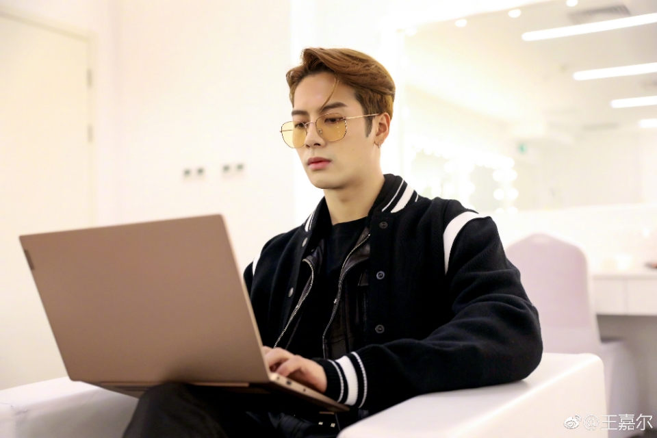 王嘉尔近期为什么这么火,王嘉尔为什么会这么火