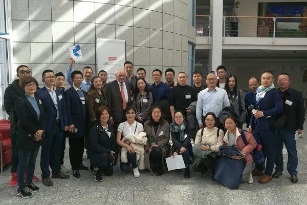 一个德国卖螺丝的，凭什么和马云一样有钱！