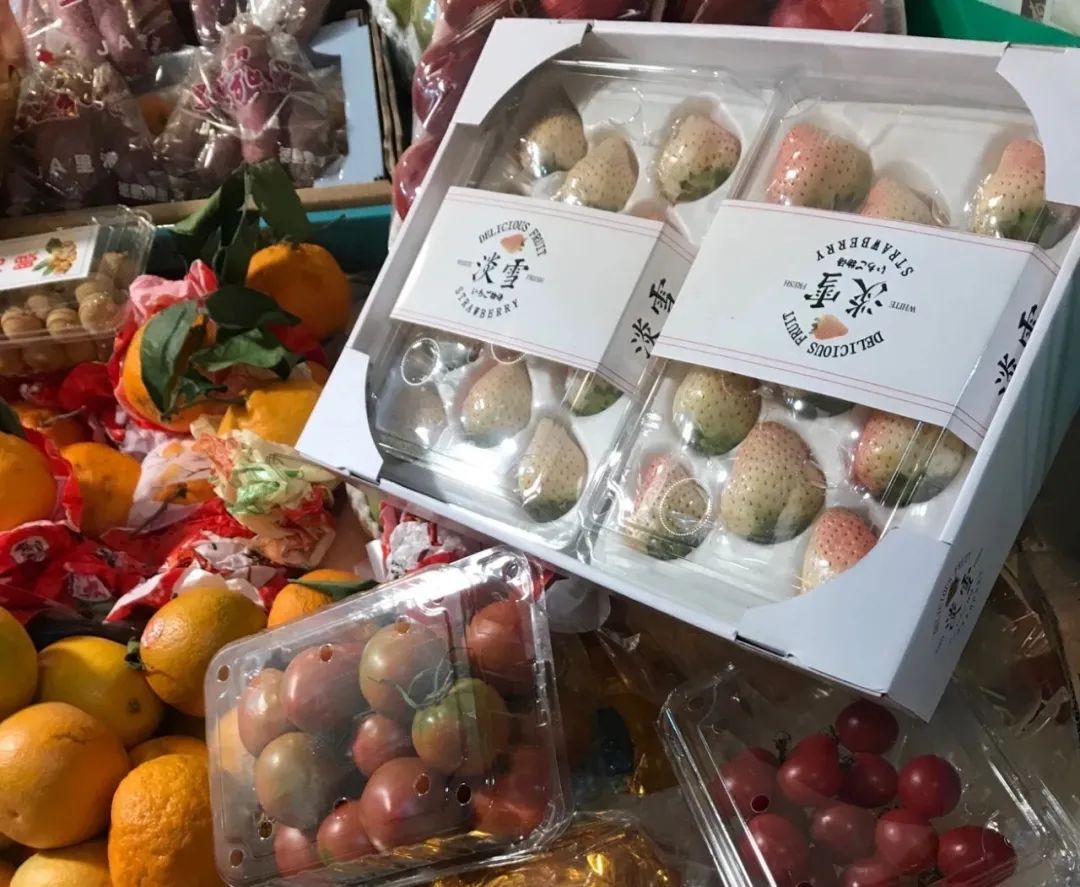 车厘子草莓降价,车厘子大草莓价格低到你无法想象