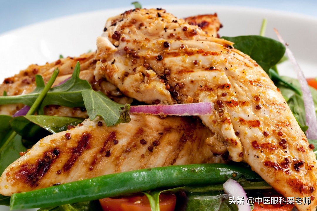 小孩近视100多度吃什么对眼睛好,孩子近视吃叶黄素真的有效吗