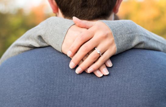 什么叫真正两口子,什么叫夫妻这才是真正的夫妻