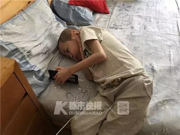 长大后我也要当一名警察,我想当警察是我的梦想