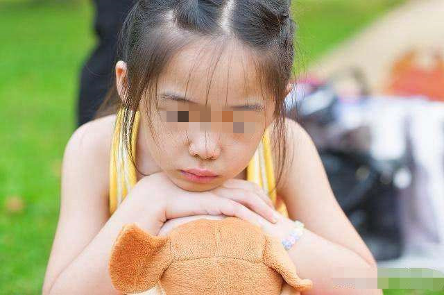 八岁孩子偷拿50元,80后的孩子偷父母钱