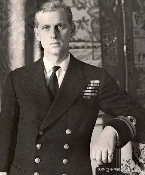 戒指男女戴法和意义十个手指,男女戒指的正确戴法图解