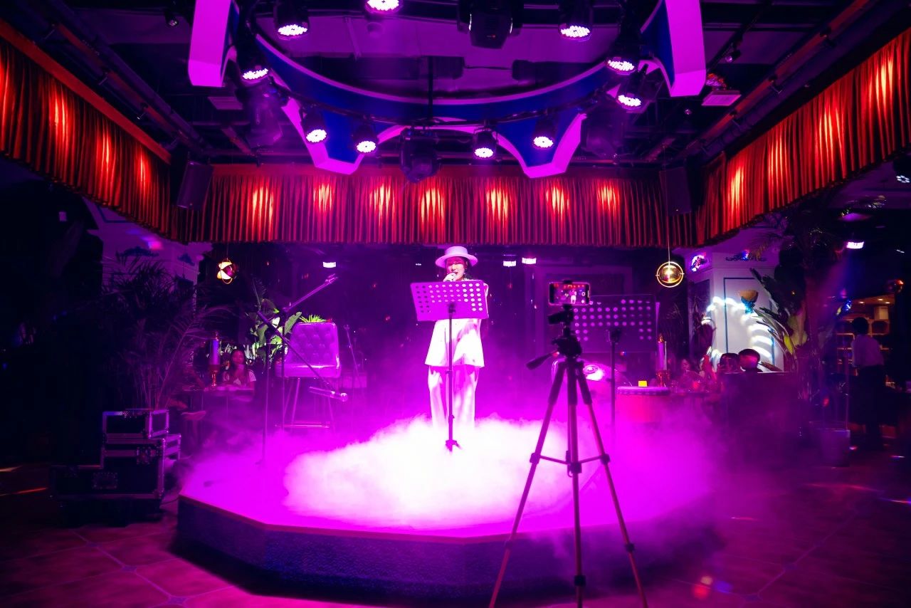 战斗民族餐厅,战斗民族的俄餐