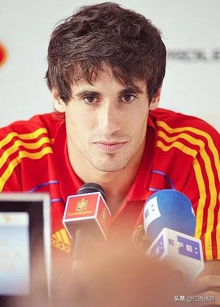 西班牙足球最伟大球星,世界足坛近十年十大最强球星