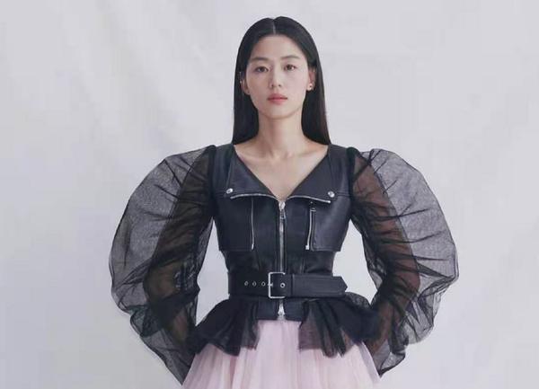 全智贤白裤写真,全智贤穿露脐装图片