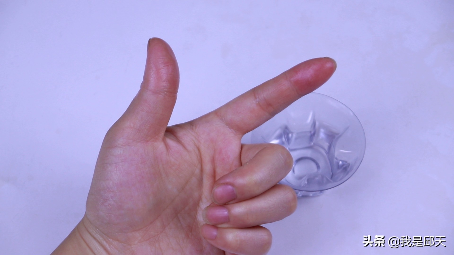 502胶水粘到手上了如何快速去除,502胶水粘到手怎么去除小妙招