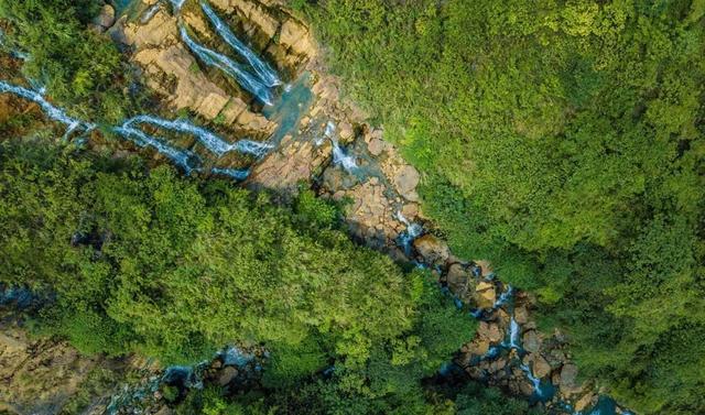 重庆秀山十大旅游景点,秀山清溪山冈瀑布群