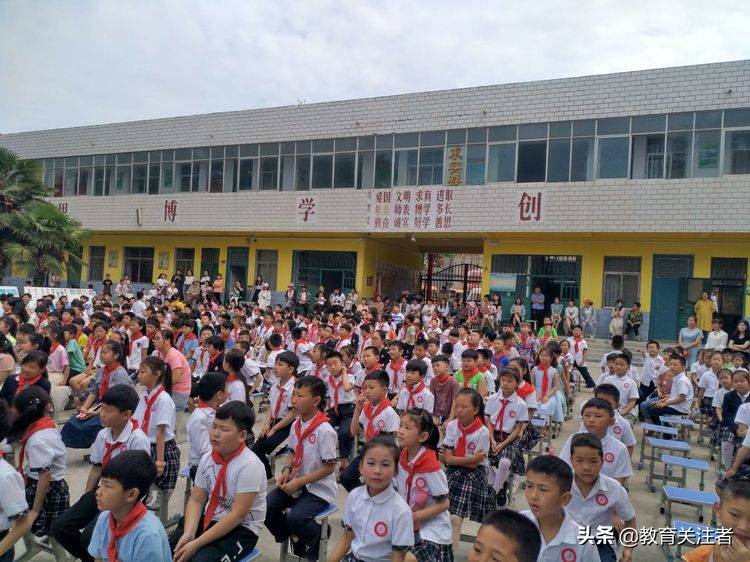 争做时代好少年庆六一,庆六一争做好队员