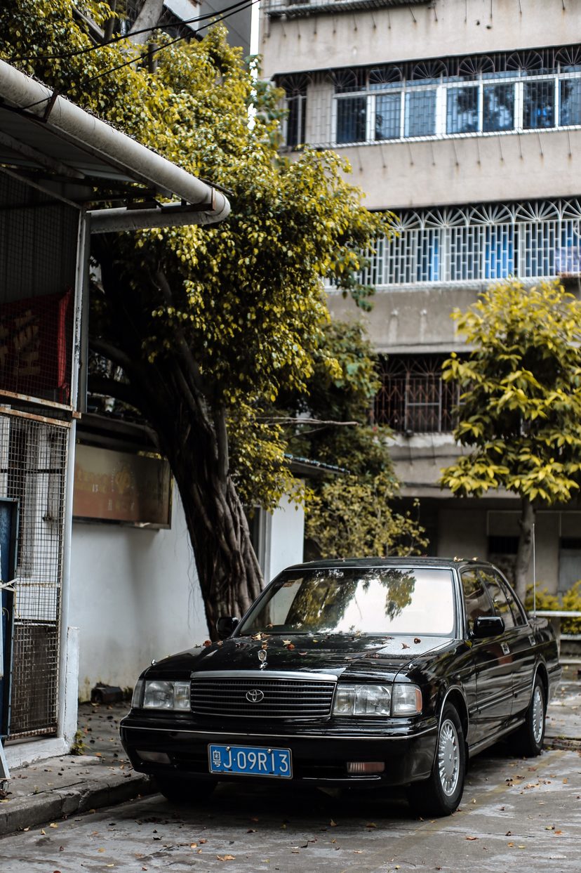 2018款丰田皇冠改装,丰田皇冠3.0老款内饰