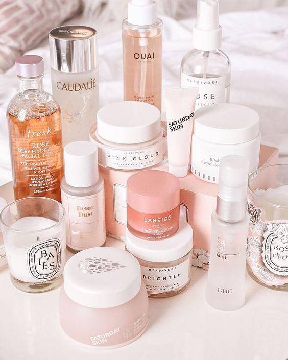 干燥肌肤该如何正确的补水保湿,修护干燥敏感肌肤的产品