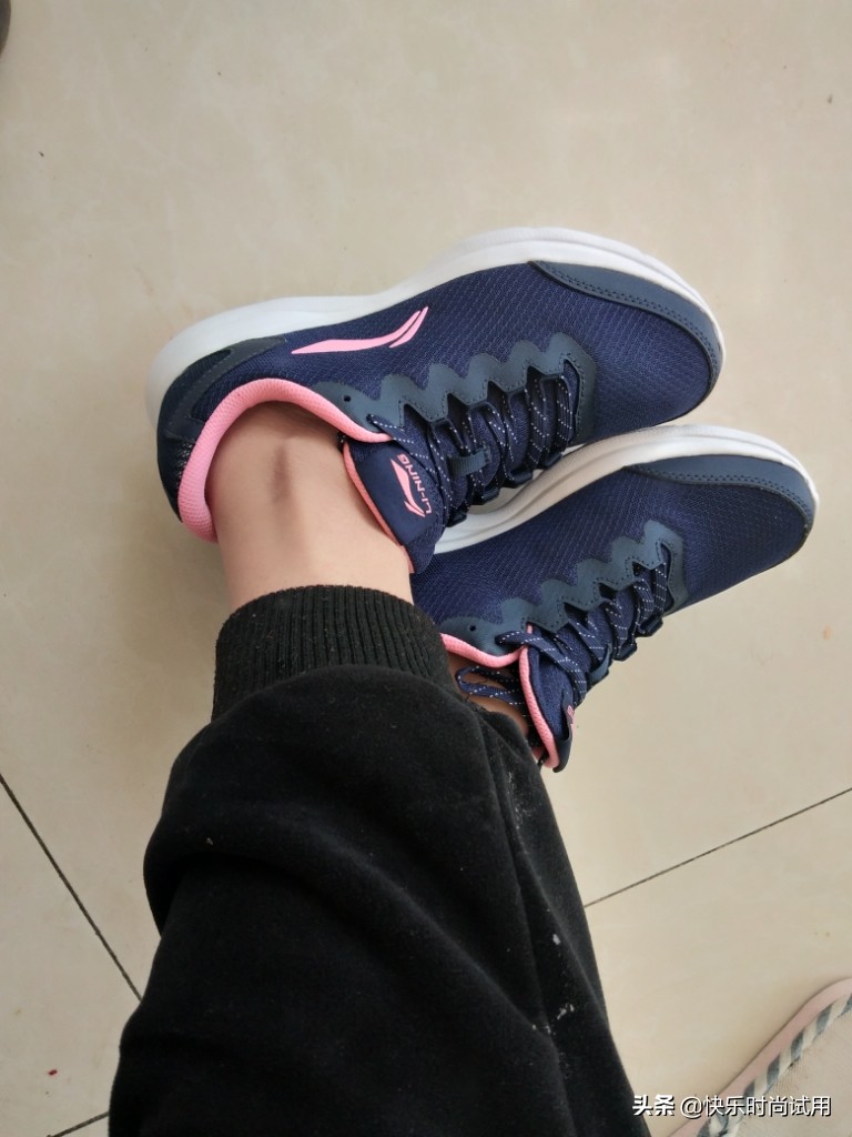 运动鞋李宁特步鸿星尔克安踏对比,特步安踏李宁跑步鞋推荐