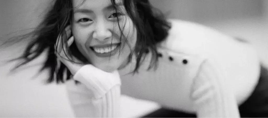 刘雯今年最流行的包,刘雯同款包时尚潮流大牌大容量