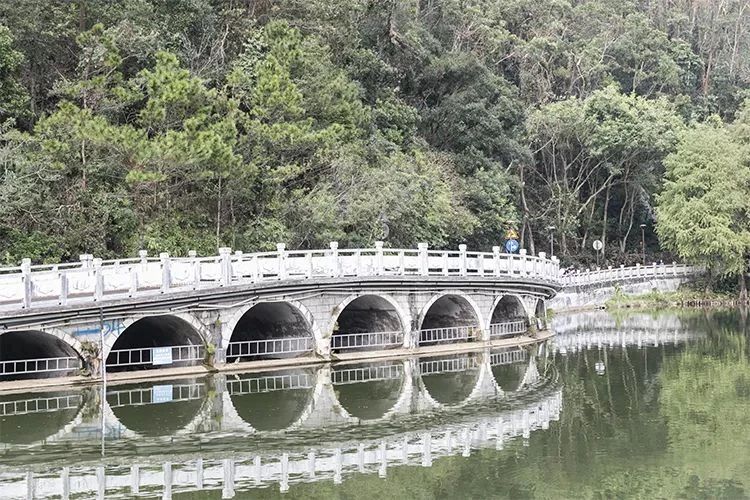 天下最美湖泊西湖,比西湖更美的湖泊