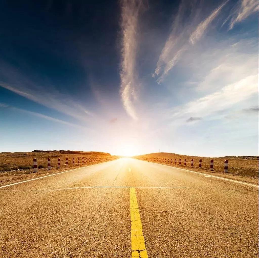 旅游攻略中国最美的十条自驾公路,一生必去的8条中国最美自驾公路