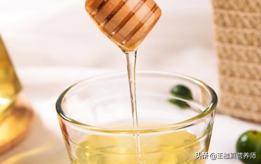 宝宝脸上一般会出现什么,孩子脸上4种特征