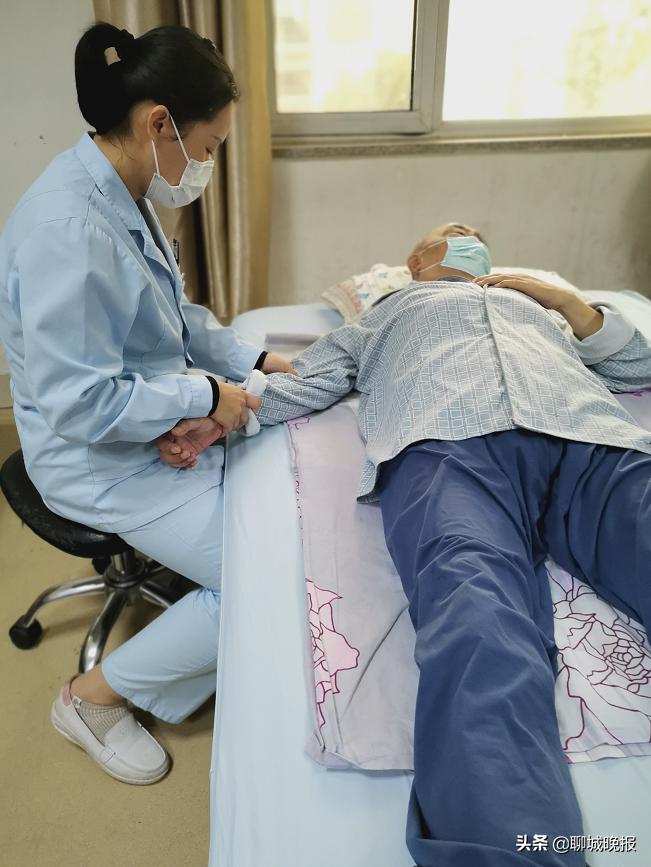 聊城市中医医院将“我为群众办实事”落到实处