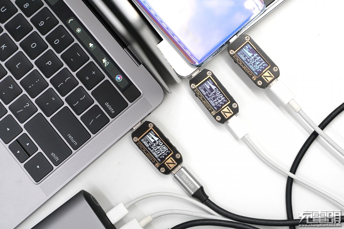 绿巨能22.5瓦充电器,绿巨能18w移动电源评测