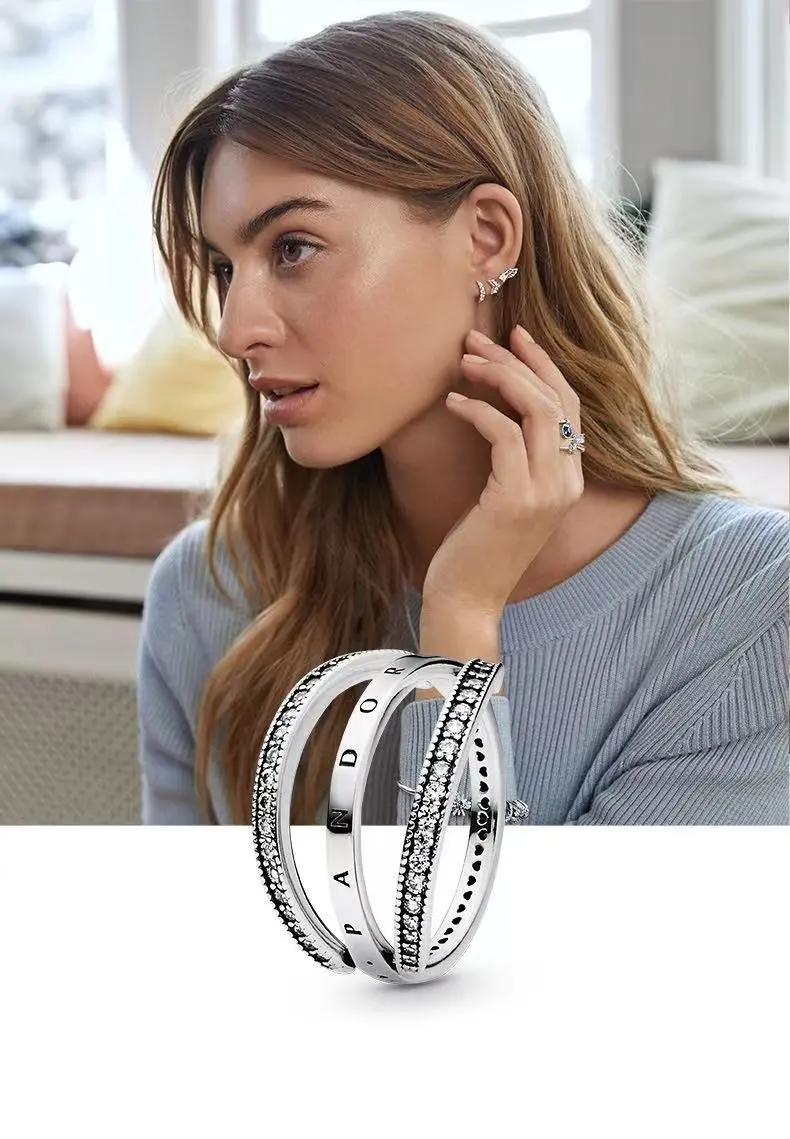 点击开启520心意臻选清单！BALENCIAGA爱心T还是PANDORA手链？