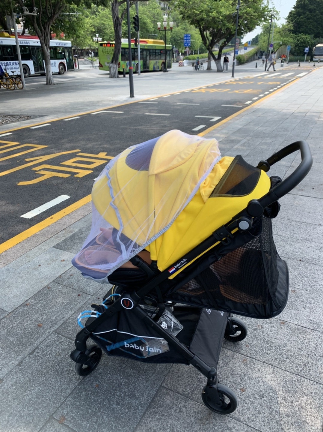 婴儿车十大品牌26款婴儿推车测评,怎么选择轻便婴儿车