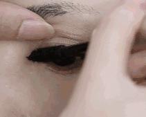 化妆使用气垫的正确步骤顺序,不卡粉不脱妆的正确化妆顺序