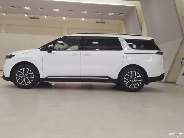 最新款嘉华mpv高顶,第四代嘉华性价比超高的家用mpv