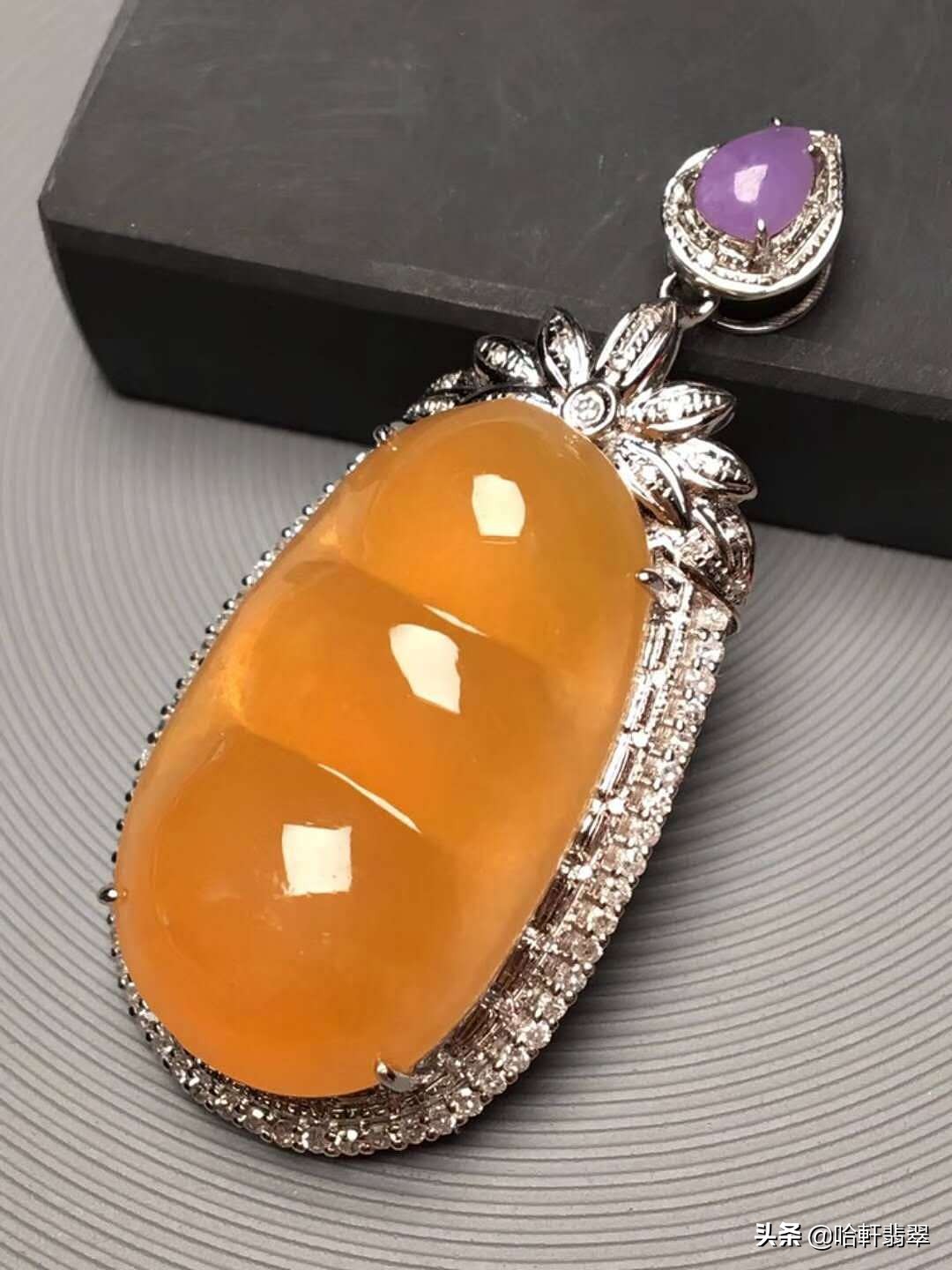 世界上最珍贵的冰种鸡油黄翡翠,被名字耽误的四款好酒