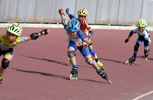 轮滑场地需要什么物料,轮滑要选一样的轮吗