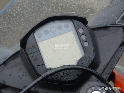 推荐车的长腿小姐姐,新手骑仿赛摩托车推荐