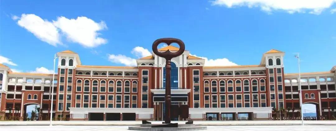 这么多年，这里终于等来华师大二附中，全上海都在看|三公子