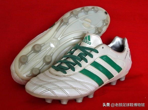 日本老汉收藏研究adidaspuma足球鞋40年，最终成果被汇编成书发售