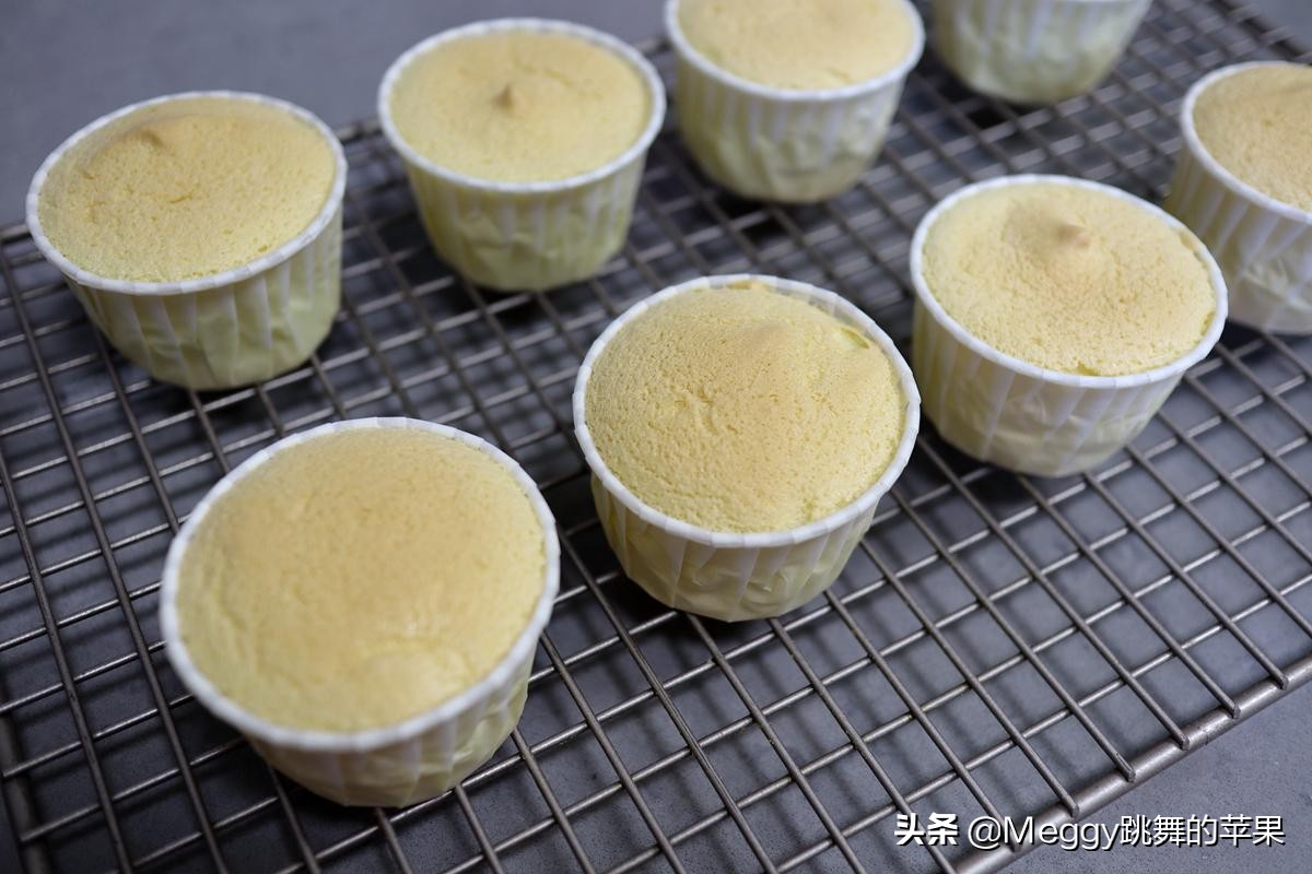 杯子蛋糕不塌不回缩的配方,如何让杯子蛋糕蓬松柔软不塌
