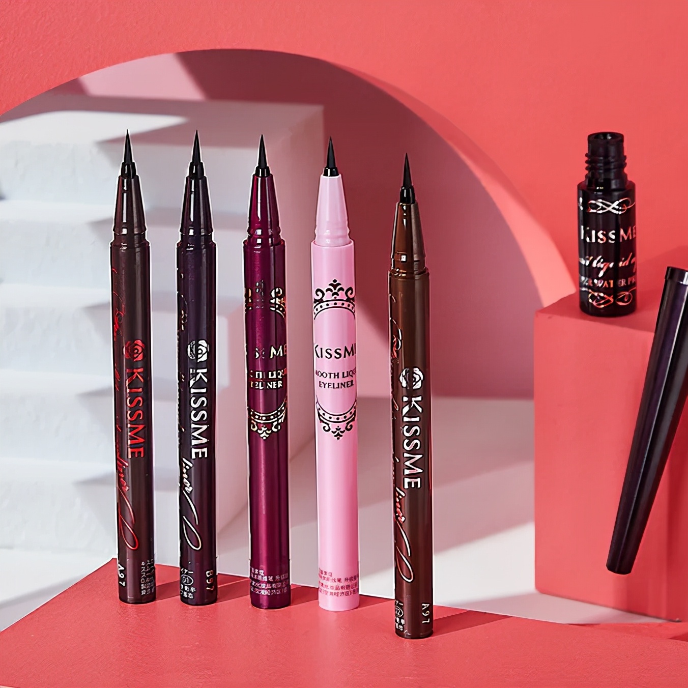 日本kissme眼线笔画下睫毛,日本kissme眼线笔深棕色和黑色
