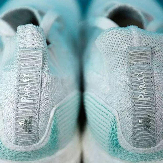 除了NIKE、ADIDAS，女生还有哪些值得入手的运动单品？