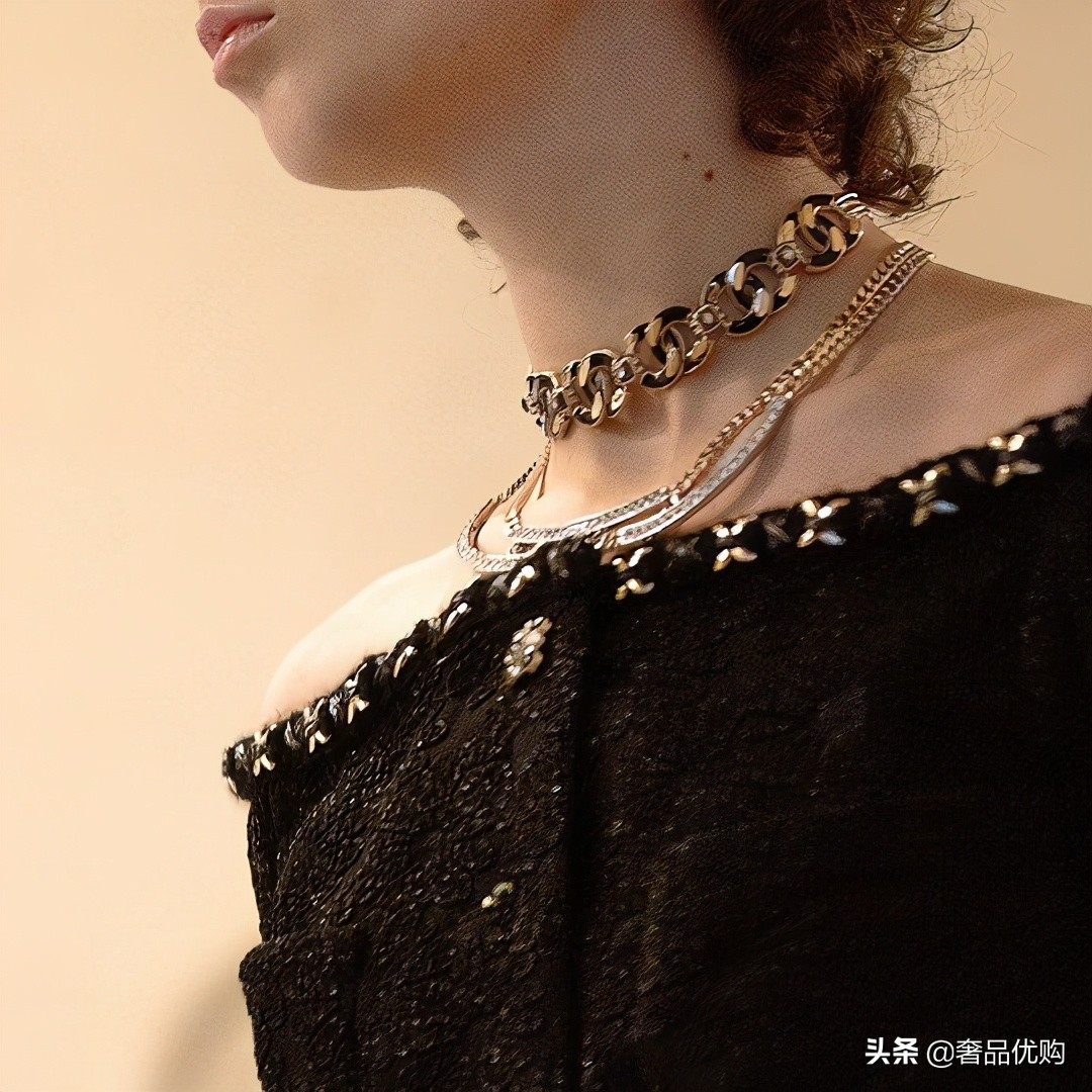 chanel首饰设计,chanel新款金色