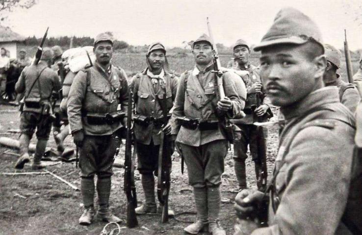 日本军帽为什么有三块布,日本军帽为什么有几块布