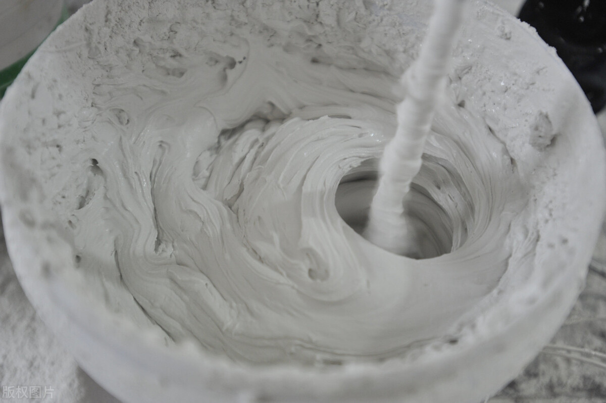 腻子粉刮好第一遍起泡是什么原因,腻子粉刮上去起泡是什么原因