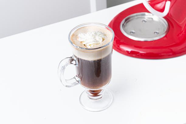 半自动意式咖啡胶囊咖啡机哪个好,胶囊咖啡机半自动和全自动的区别