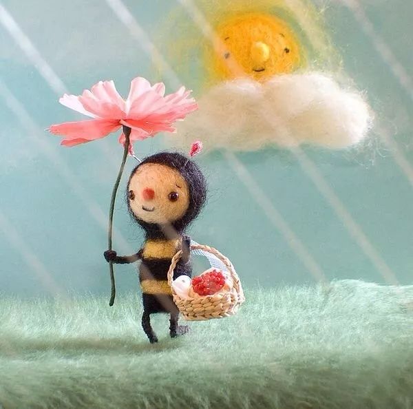 羊毛毡温暖手作,羊毛毡怎么在球上戳出爱心