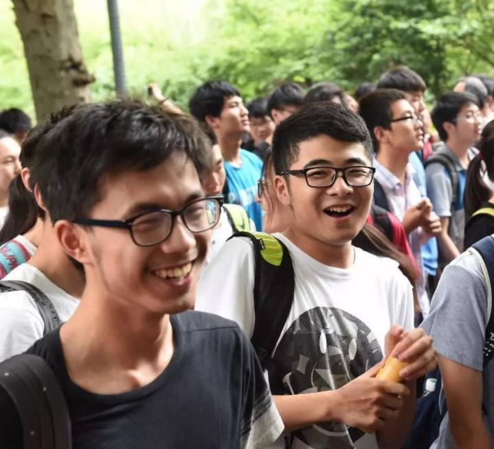 工科生与理科生就业优劣,工科生毕业工作后还能考什么