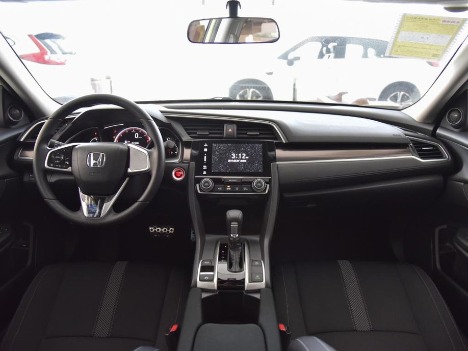 追风少年看这里！小哥告诉你如何选购新款思域