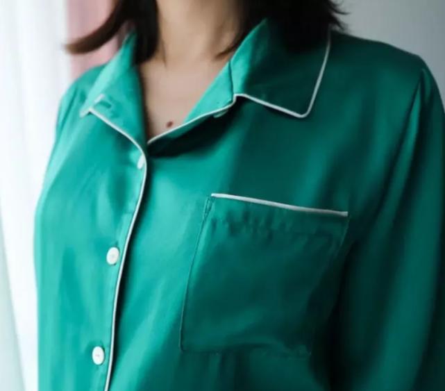 如何挑选真正的真丝睡衣,必买的几款睡衣