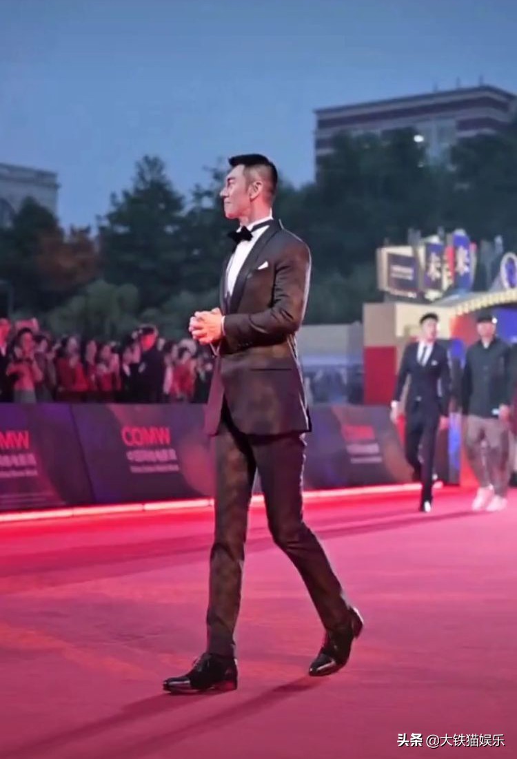 雪花女神龙泡面头是谁扮演的,雪花女神龙任天野泡面头