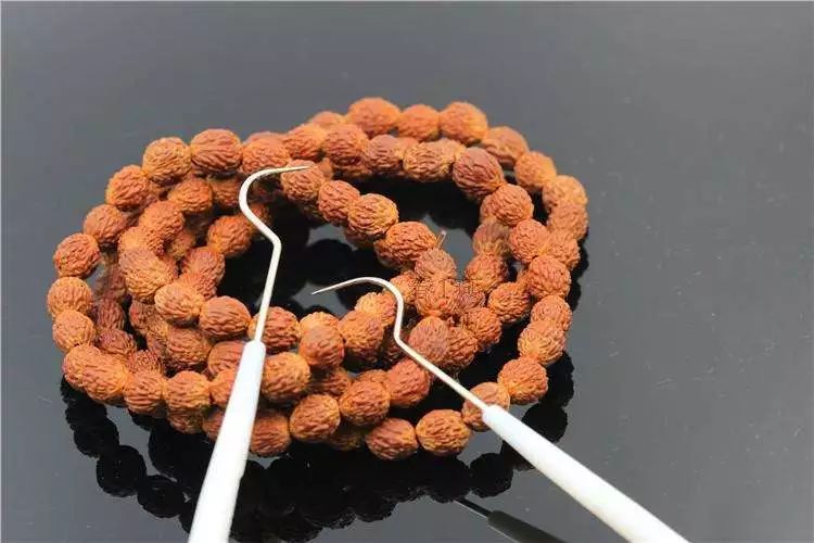 盘玩30年的金刚菩提包浆什么样子,金刚菩提子盘刷的技巧