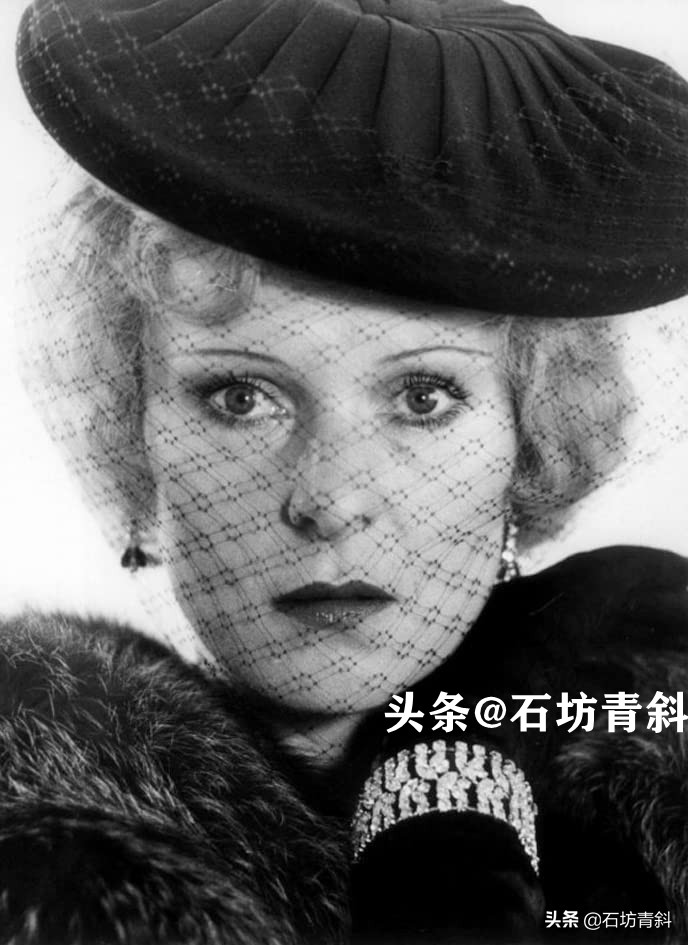 法斯宾德女性四部曲,法斯宾德