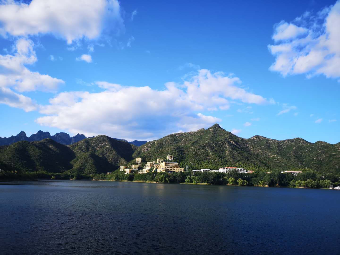 雾灵山内住宿推荐,雾灵山在山上住宿最佳方案