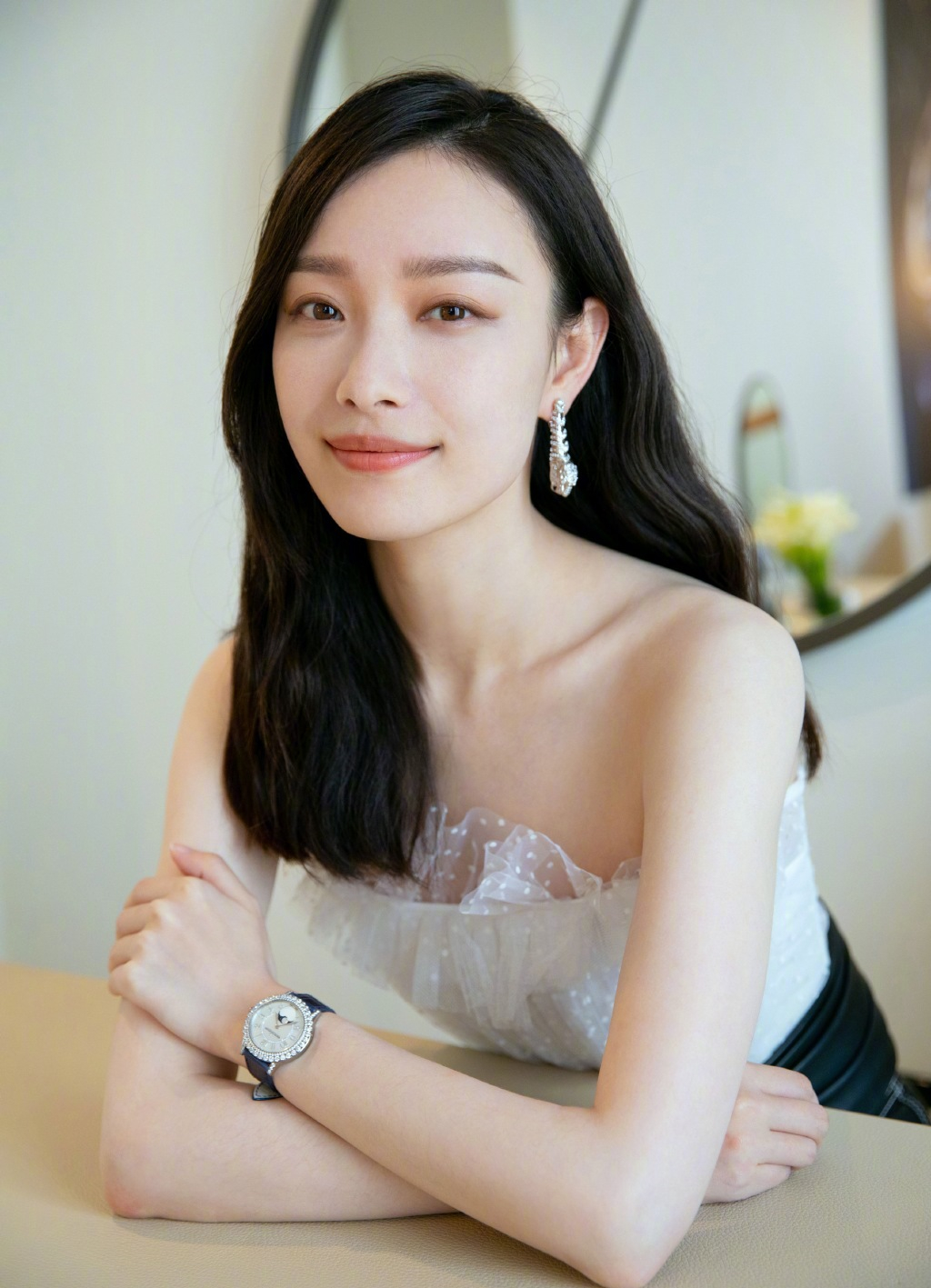 天生有桃花运的人的五大特征,脸上桃花运好的征兆